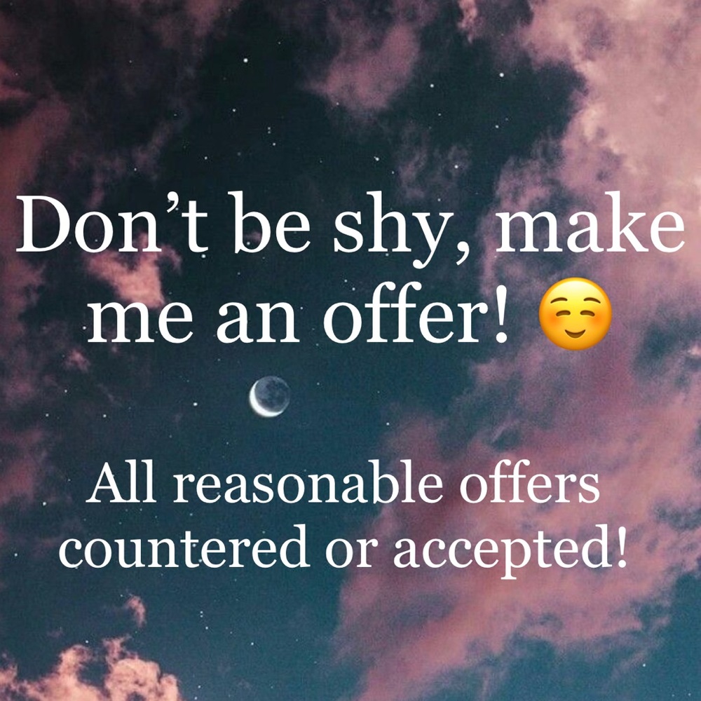 Send me an offer!!! Let’s land on the price together 🥰